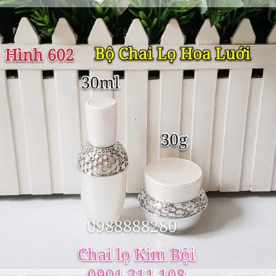 BỘ CHAI LỌ HOA LƯỚI TRẮNG